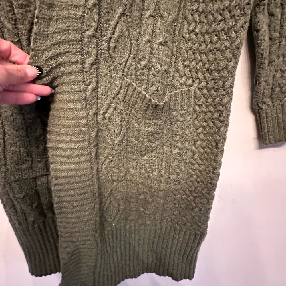 Tahari Olive Cable Knit Open Long Cardigan Size Small - Picture 4 of 6